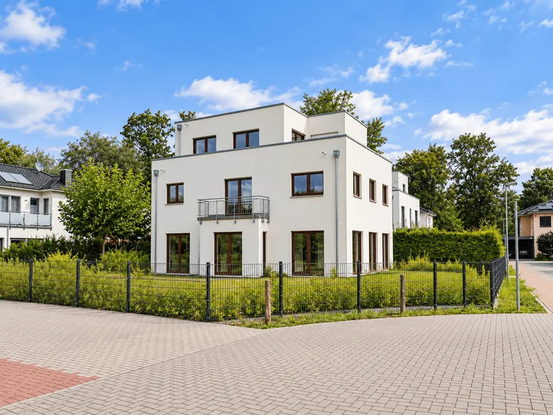 Exklusives Haus in Berlin-Spandau mit Dachterrasse — photo 1